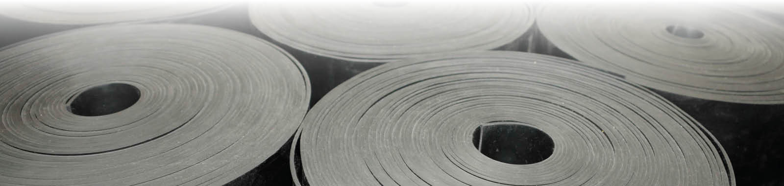 Rubber sheeting and rubber plates as gaskets, sealings, membranes and interposition